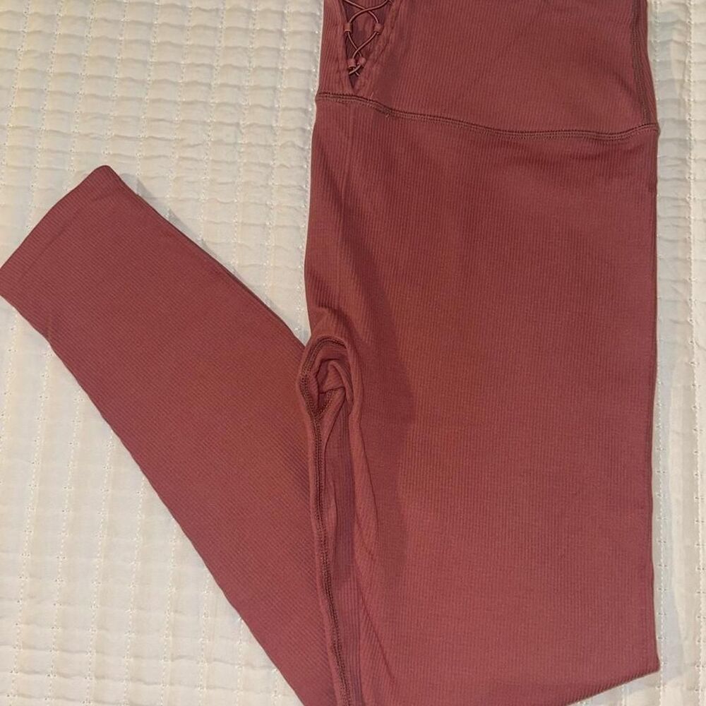 Fabletics Women's Pink and Burgundy Leggings